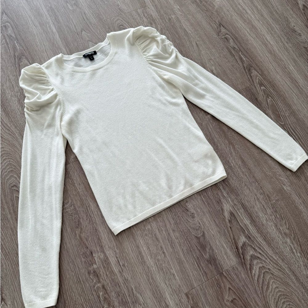 Express Puff Sleeve Top - Picture 3 of 7